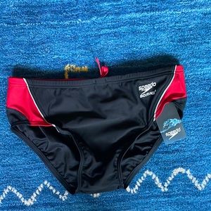 32 waist men’s Speedo. Brand new